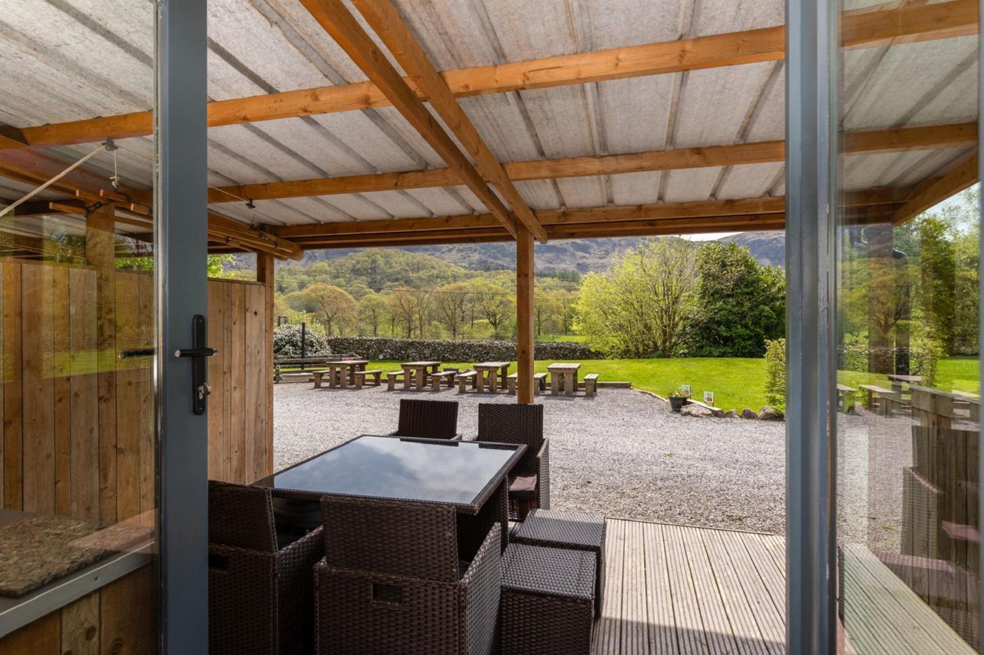 Cosy Glamping In The Eskdale Valley - Studio Lodges And Mega Pods Exterior foto